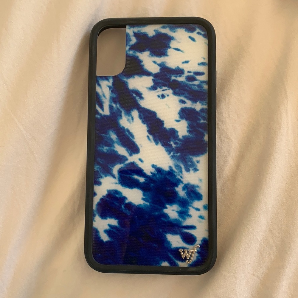 Wildflower tie dye phone case!